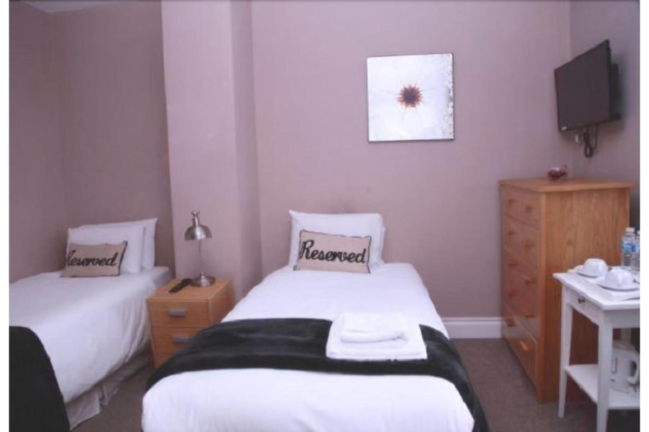 Hampton Court Hotel East Molesey Εξωτερικό φωτογραφία