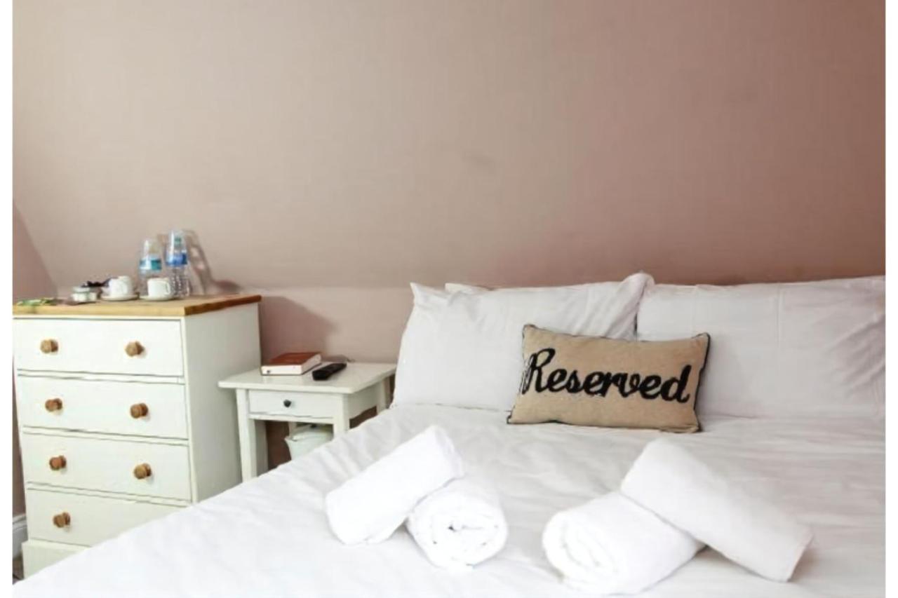 Hampton Court Hotel East Molesey Εξωτερικό φωτογραφία
